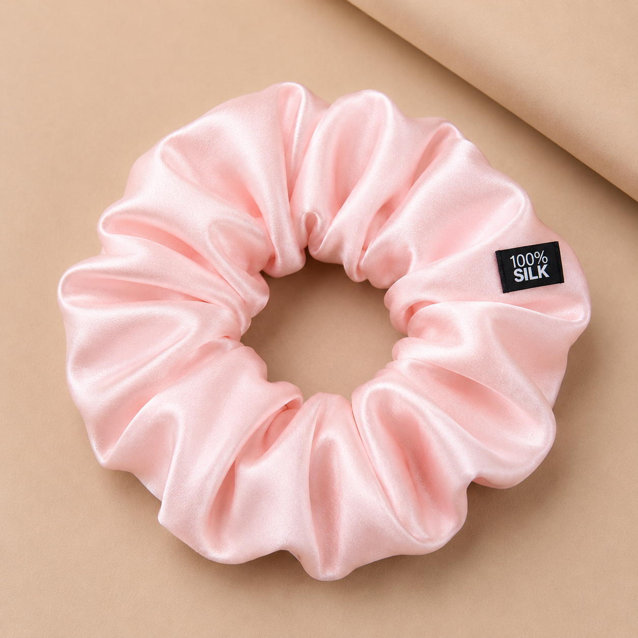 Chouchou en satin de soie de mûrier — The Silk Hour