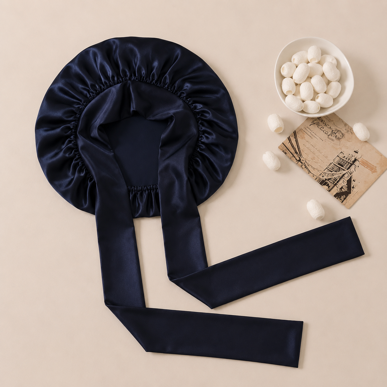 Bonnet de nuit en satin de soie de mûrier — The Silk Hour